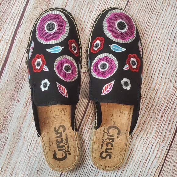 Circus by Sam Edelman Shoes - Circus by Sam Edelman black espadrille mules